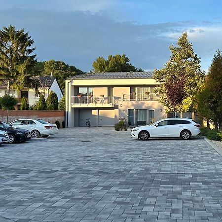 Linden Apartman 104 - Adults Only Mosonmagyaróvár المظهر الخارجي الصورة