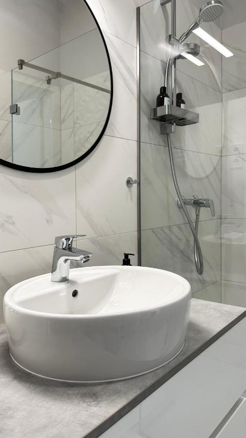 Linden Apartman 104 - Adults Only Mosonmagyaróvár المظهر الخارجي الصورة
