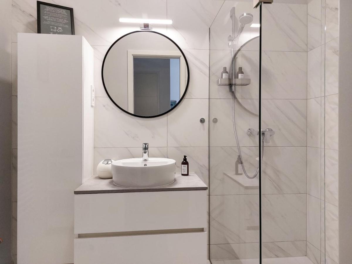 Linden Apartman 104 - Adults Only Mosonmagyaróvár المظهر الخارجي الصورة
