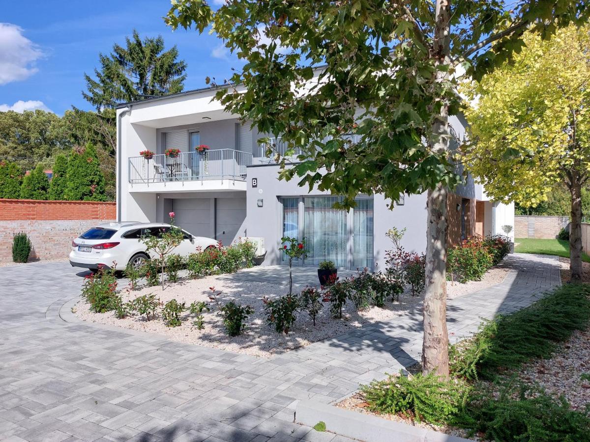 Linden Apartman 104 - Adults Only Mosonmagyaróvár المظهر الخارجي الصورة